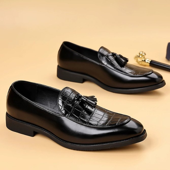 Zapatos de cuero sin cordones para hombre, con punta puntiaguda y estilo informal de negocios. - Imagen 4